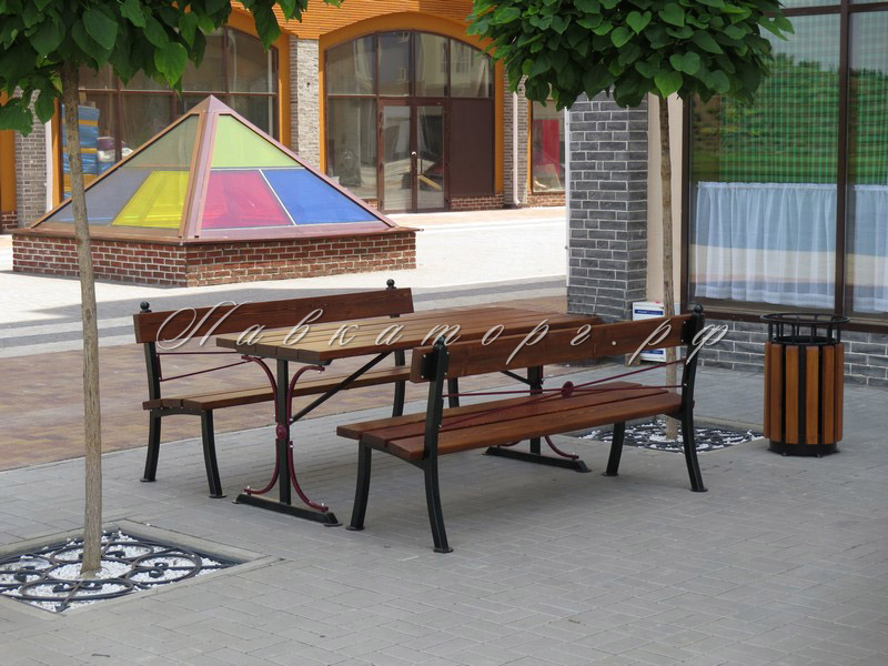 стол и лавки для уличных кафе и пивных ресторанов